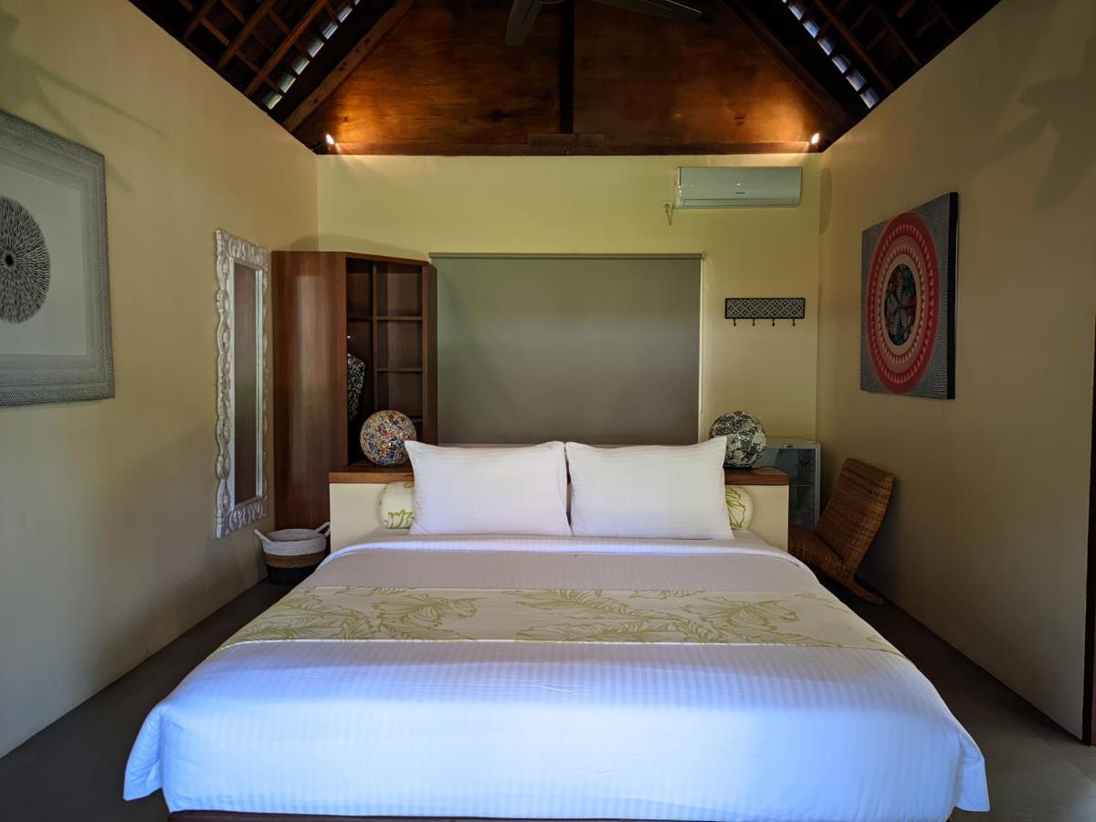The Club Villas Lombok Sekotong Exterior foto